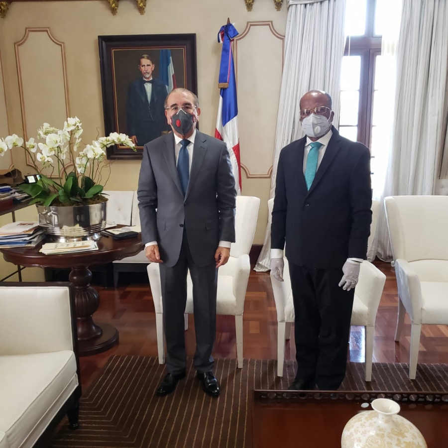 Director de la OMSA se reúne con presidente Medina para tratar entrada en operación del transporte